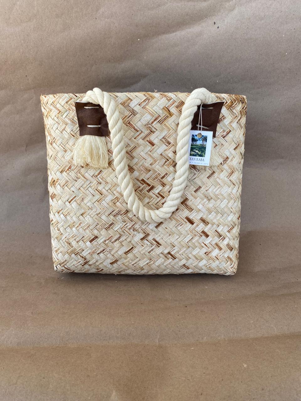 Bolso folclor y elegancia CH