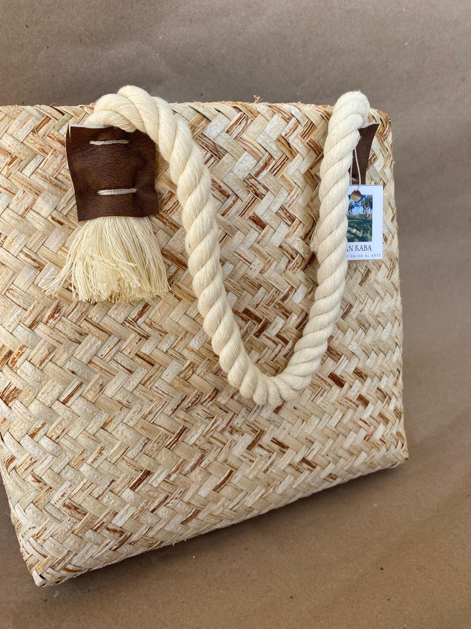 Bolso folclor y elegancia CH